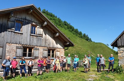 Alpwanderung der Alpenverein Senioren in Laterns