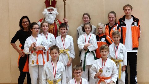 Raiffeisen Karateclub Rankweil - Spaß beim Nikolaus-Turnier in Feldkirch